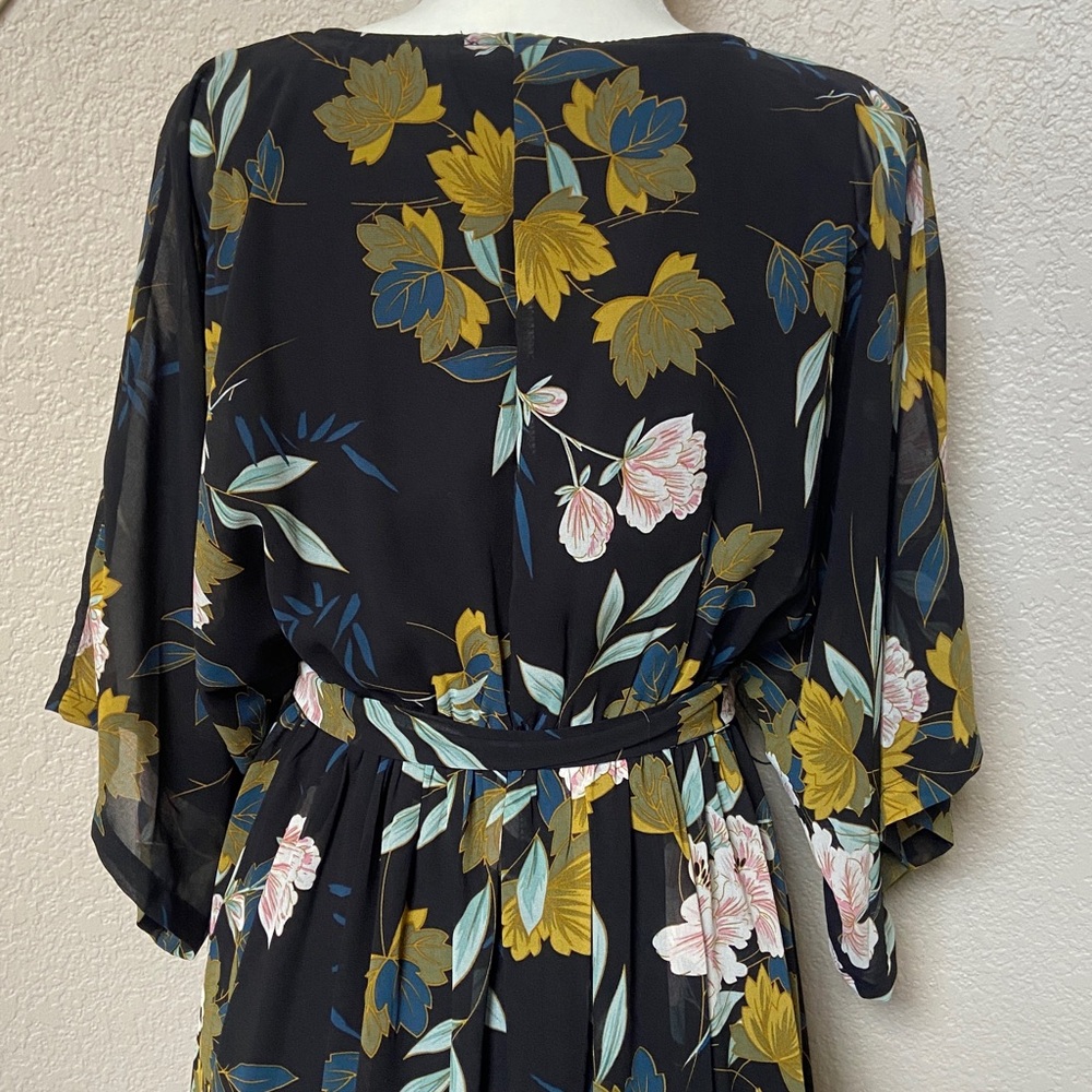 Baltic Born Black Floral Sheer Sleeve Dress, size M. This dress is gorgeous! - Picture 10 of 17